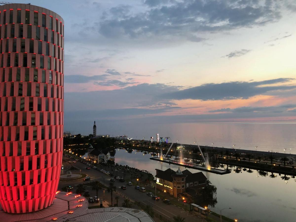 Black Sea VI Dari Apartments Батумі Екстер'єр фото