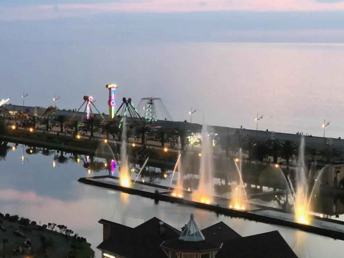 Black Sea VI Dari Apartments Батумі Екстер'єр фото