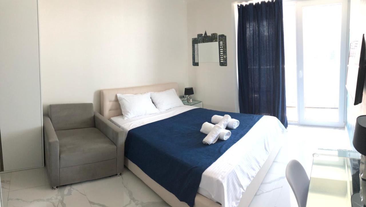 Black Sea VI Dari Apartments Батумі Екстер'єр фото