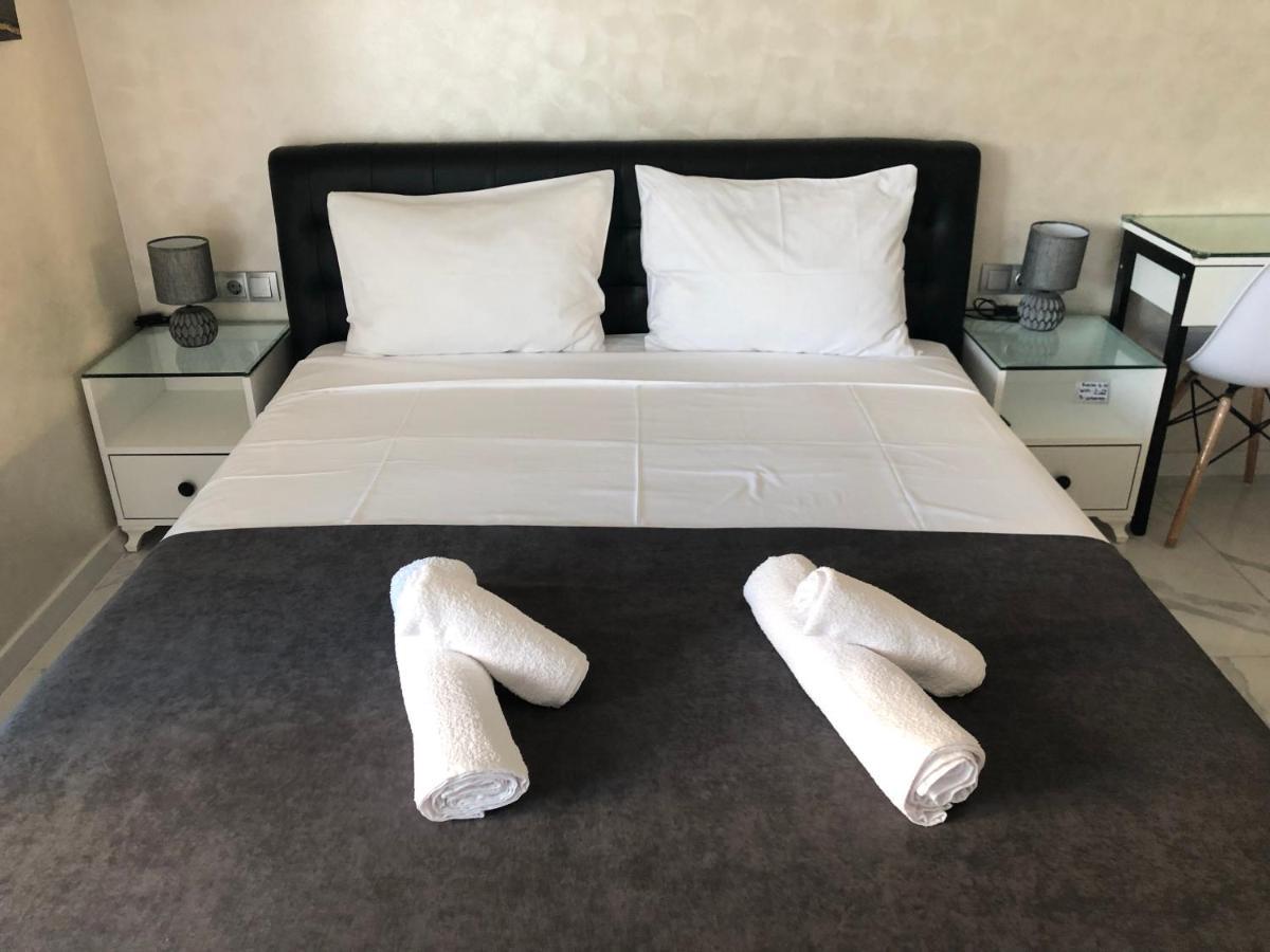 Black Sea VI Dari Apartments Батумі Екстер'єр фото