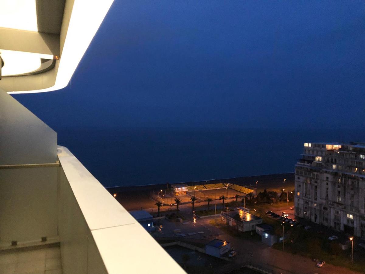 Black Sea VI Dari Apartments Батумі Екстер'єр фото