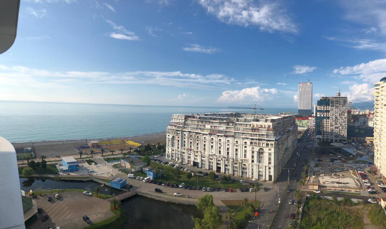 Black Sea VI Dari Apartments Батумі Екстер'єр фото