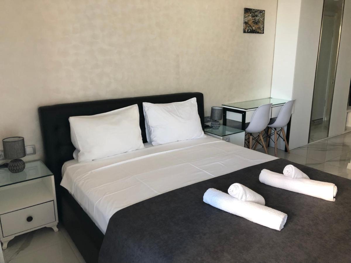 Black Sea VI Dari Apartments Батумі Екстер'єр фото