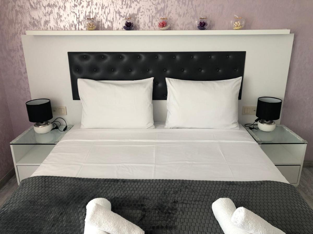 Black Sea VI Dari Apartments Батумі Екстер'єр фото