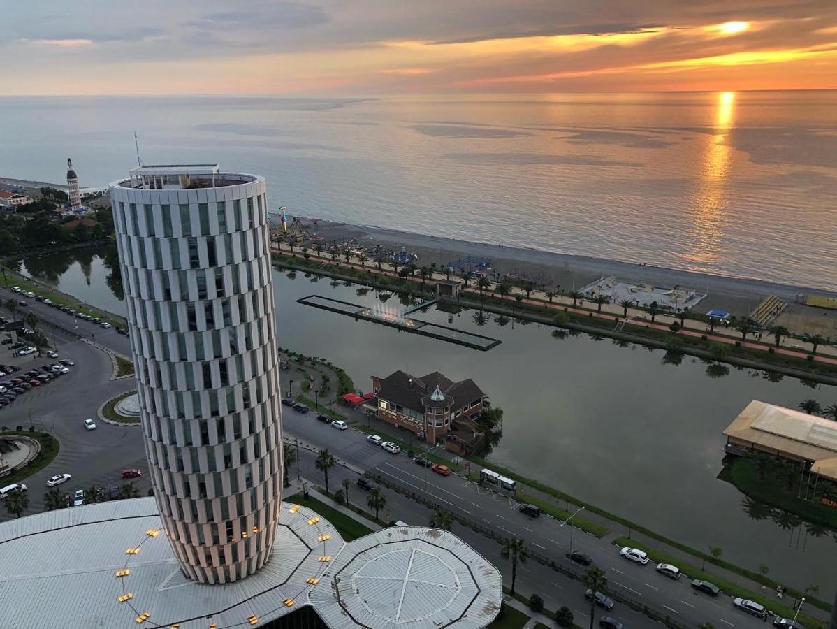 Black Sea VI Dari Apartments Батумі Екстер'єр фото
